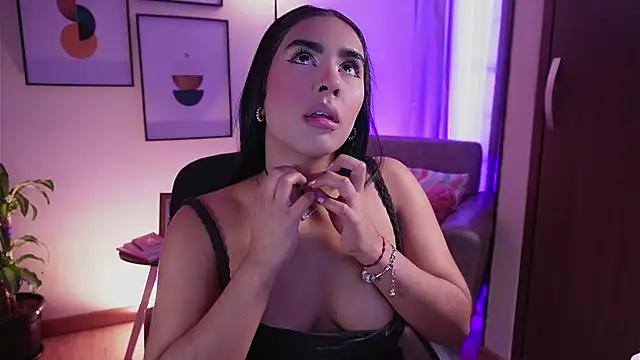 Isabella dior online show from February 2025 03:12:02 PM