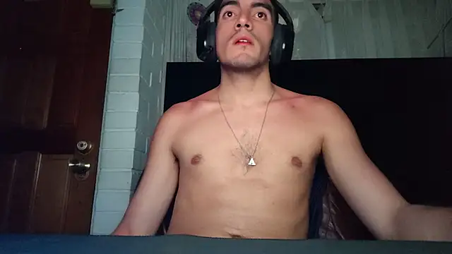 TommyMomentum online show from January 2026 01:00:02 AM