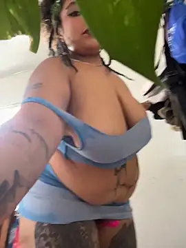 Snapshot of PrincessLauren420 chatting on March 2026 01:28:01 PM PrincessLauren420 online show from March 2026 01:28:01 PM