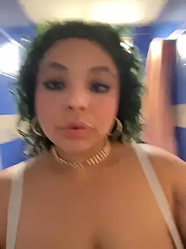 Snapshot of PrincessLauren420 chatting on April 2026 09:20:02 PM PrincessLauren420 online show from April 2026 09:20:02 PM