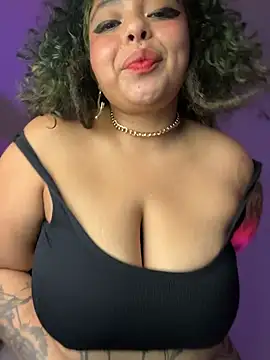 Snapshot of PrincessLauren420 chatting on April 2026 02:38:02 AM PrincessLauren420 online show from April 2026 02:38:02 AM