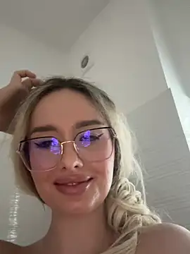 mollyxxx online show from January 2025 05:32:01 AM