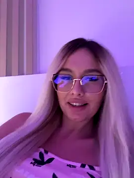 mollyxxx online show from October 2025 01:44:02 AM