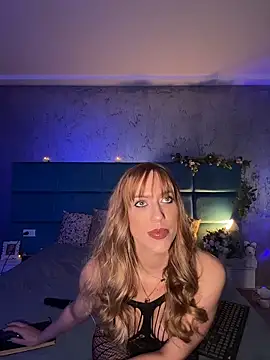 Snapshot of RockQueen_A chatting on April 2026 04:18:02 AM RockQueen A online show from April 2026 04:18:02 AM