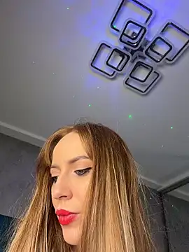 Snapshot of RockQueen_A chatting on May 2026 04:30:02 AM RockQueen A online show from May 2026 04:30:02 AM