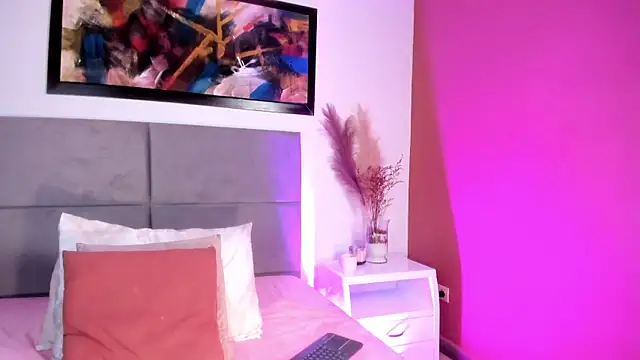 JupiteFox online show from February 2025 12:40:01 AM