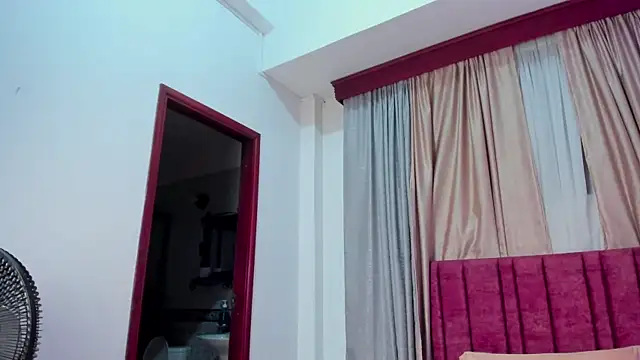 JupiteFox online show from February 2025 12:38:02 AM