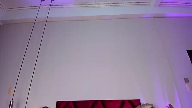 JupiteFox online show from March 2025 12:37:02 AM