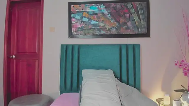 JupiteFox online show from September 2025 11:59:01 PM