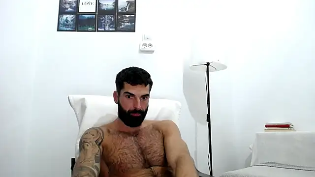 Verycutex online show from October 2025 08:09:02 PM