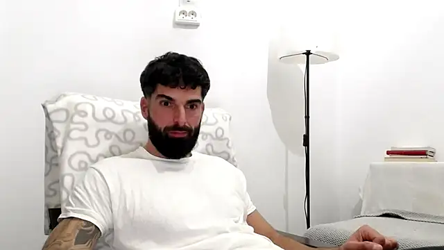 Verycutex online show from December 2025 08:49:01 PM