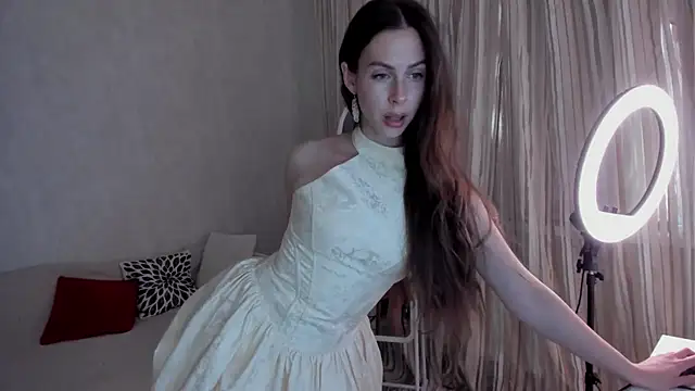 Teresa Hardly online show from July 2026 07:37:01 AM