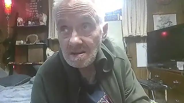 Makowboy online show from June 2026 06:47:01 PM