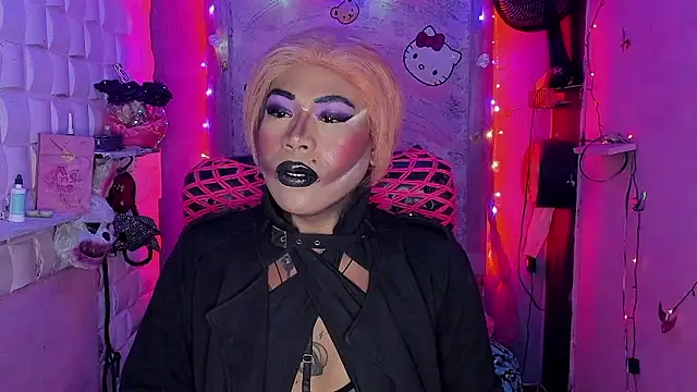 tsviolett online show from December 2024 05:44:01 PM