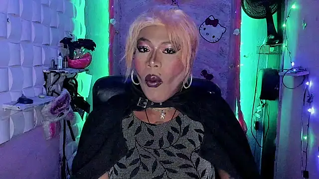 tsviolett online show from December 2024 05:00:01 PM