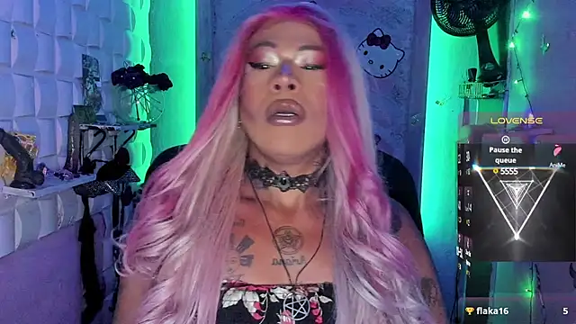 tsviolett online show from February 2025 08:58:02 PM