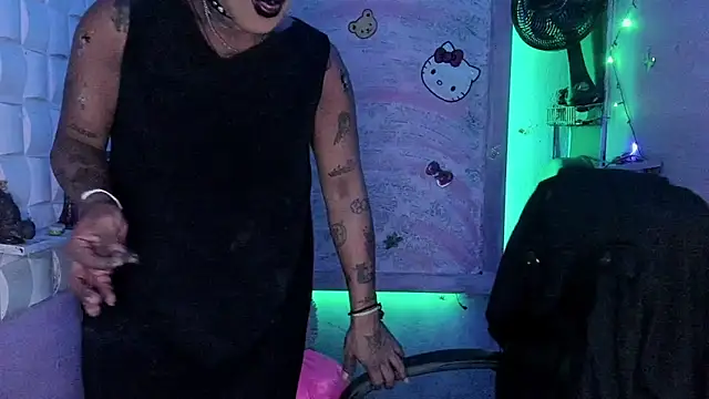 tsviolett online show from February 2025 08:41:01 PM