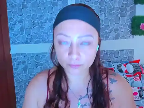 Snapshot of julybravo chatting on October 2025 03:57:02 PM julybravo online show from October 2025 03:57:02 PM