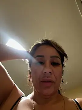 Aw ThROAt9 online show from May 2026 05:24:01 AM
