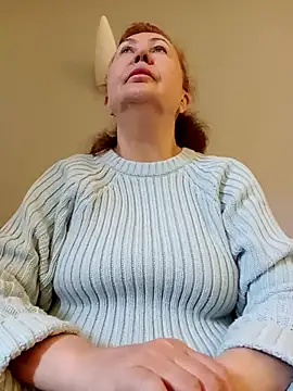 Hottie-Mom online show from April 2026 07:52:01 AM