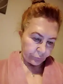 Hottie-Mom online show from May 2026 08:36:02 PM