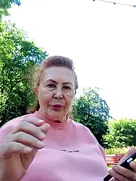 Hottie-Mom online show from June 2026 10:52:01 AM