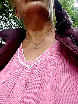 Hottie-Mom online show from July 2026 02:08:02 PM