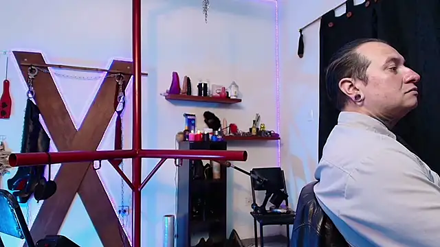 Snapshot of boy_n_girl chatting on January 2025 12:51:02 PM boy n girl online show from January 2025 12:51:02 PM