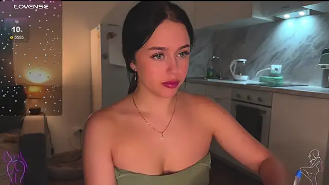 Megan Nilson online show from February 2025 06:33:01 PM