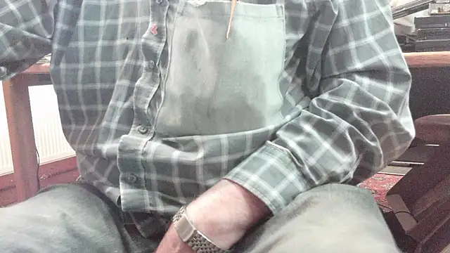 Snapshot of HaraldGermany chatting on September 2025 06:22:01 PM HaraldGermany online show from September 2025 06:22:01 PM