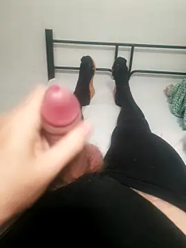 Ummfuss1 online show from July 2026 01:24:02 PM