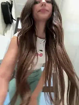  MiaQueen  online show from April 2026 10:04:01 PM