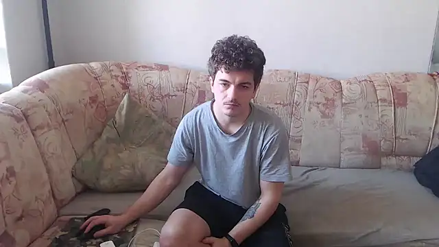 Snapshot of Remy_Miles chatting on February 2025 07:50:02 AM Remy Miles online show from February 2025 07:50:02 AM