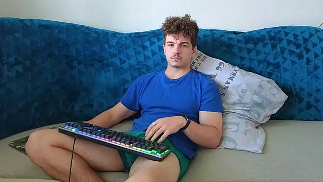 Snapshot of Remy_Miles chatting on September 2025 07:52:02 AM Remy Miles online show from September 2025 07:52:02 AM