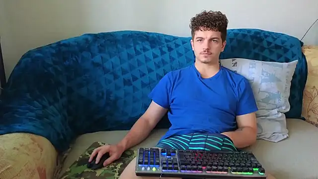 Snapshot of Remy_Miles chatting on September 2025 07:02:02 AM Remy Miles online show from September 2025 07:02:02 AM