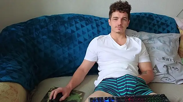 Snapshot of Remy_Miles chatting on September 2025 06:29:01 AM Remy Miles online show from September 2025 06:29:01 AM