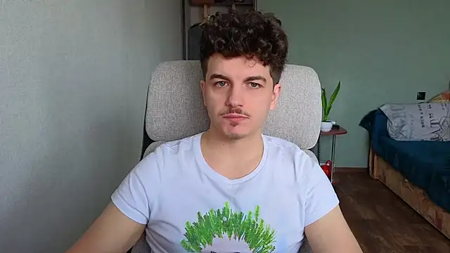 Snapshot of Remy_Miles chatting on February 2026 07:35:01 AM Remy Miles online show from February 2026 07:35:01 AM