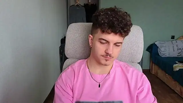 Snapshot of Remy_Miles chatting on February 2026 07:27:01 AM Remy Miles online show from February 2026 07:27:01 AM