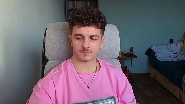 Snapshot of Remy_Miles chatting on February 2026 02:13:01 PM Remy Miles online show from February 2026 02:13:01 PM