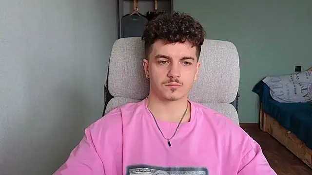 Snapshot of Remy_Miles chatting on February 2026 08:05:02 AM Remy Miles online show from February 2026 08:05:02 AM