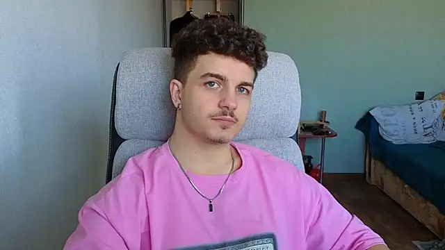 Snapshot of Remy_Miles chatting on February 2026 11:32:01 AM Remy Miles online show from February 2026 11:32:01 AM