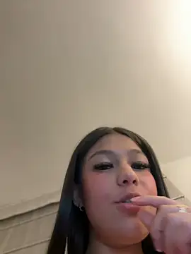 Snapshot of Alyshanon18 chatting on March 2025 03:13:02 AM Alyshanon18 online show from March 2025 03:13:02 AM