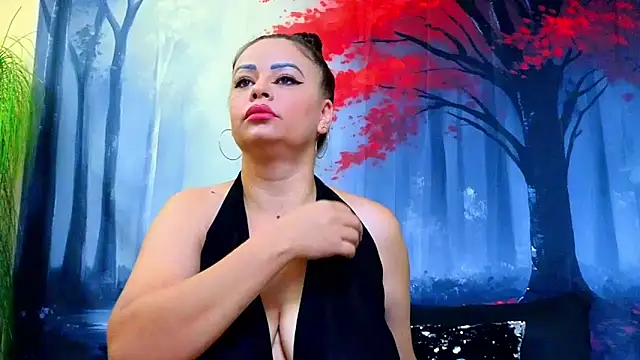 Snapshot of ElizabethEven chatting on October 2025 08:31:02 PM ElizabethEven online show from October 2025 08:31:02 PM