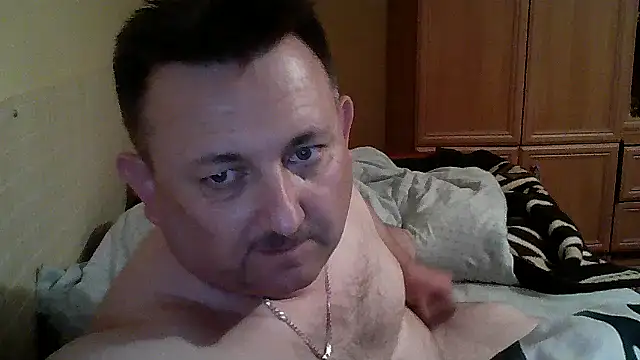 Snapshot of Novy73 chatting on December 2025 12:05:01 AM Novy73 online show from December 2025 12:05:01 AM