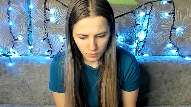 MaggieCake online show from February 2025 03:15:01 AM