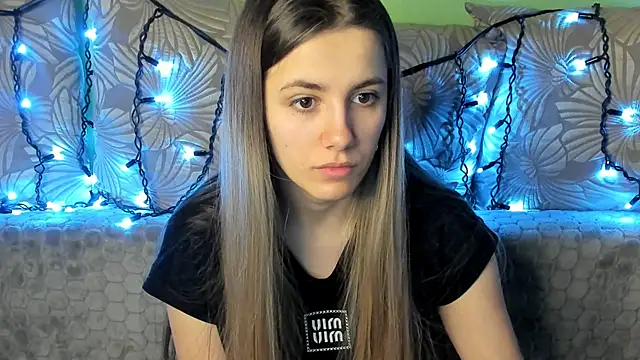 MaggieCake online show from February 2025 05:19:02 AM