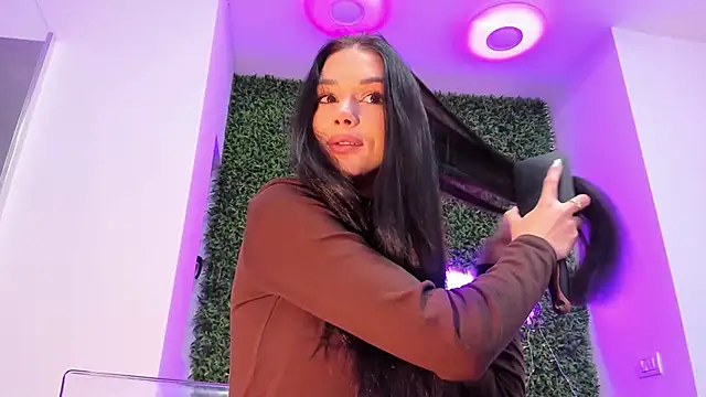 Snapshot of realhotfallingdevil chatting on January 2026 06:18:01 AM realhotfallingdevil online show from January 2026 06:18:01 AM