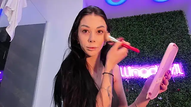 Snapshot of realhotfallingdevil chatting on February 2026 05:50:02 AM realhotfallingdevil online show from February 2026 05:50:02 AM