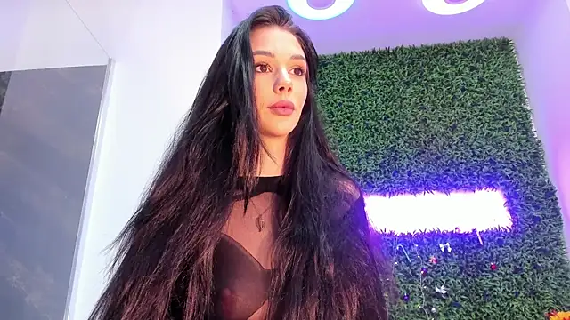 Snapshot of realhotfallingdevil chatting on February 2026 06:18:02 AM realhotfallingdevil online show from February 2026 06:18:02 AM