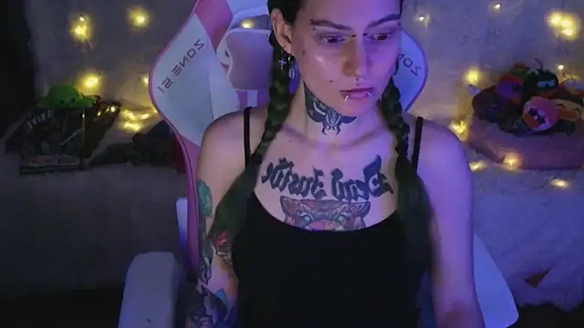 Ginger Stay online show from April 2026 09:52:02 AM